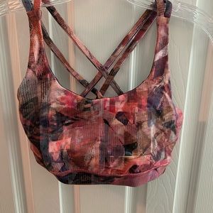 Lululemon Energy bra medium support size 6